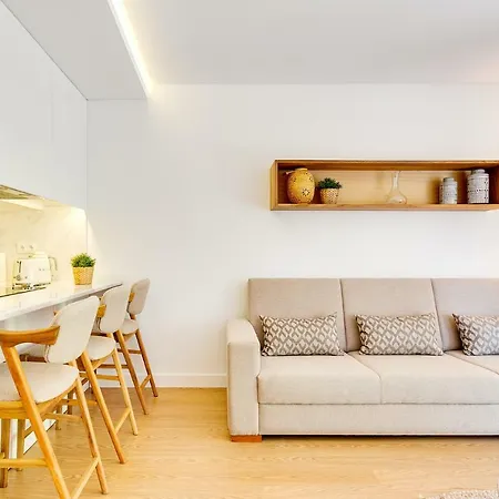 Apartment Wood Premium Downtown By Da'home *