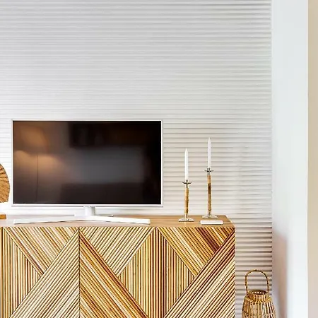 Wood Premium Downtown By Da'home *