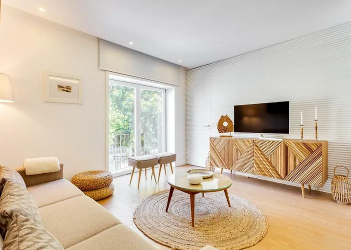 Apartment Wood Premium Downtown By Da'home